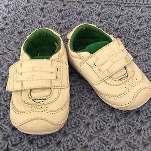 Stride rite soft motion sneakers